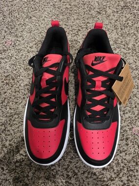 Nike Court Borough Low Recraft gradeNike in Red and Black Size 7y Or 8.5 W